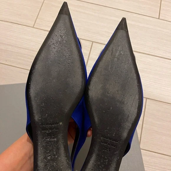 - Balenciaga Slings - Picture 5 of 7